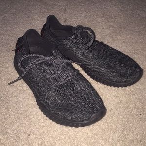 Sneaker shoe slip on women’s size 6